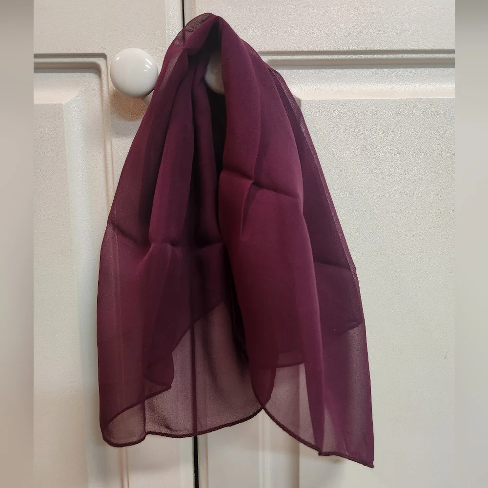 Hot Topic Aubergine Neck Scarf